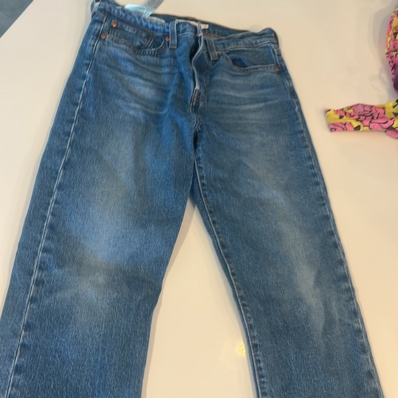 Levi’s Wedgie Straight - Picture 2 of 9